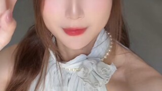 Dulu saya juga pernah diberi peringatan karena sering menyebut pakaian mode sebagai skin