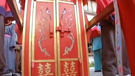 Pemuda miskin menikah di keluarga kaya raya sebagai menantu, namun ternyata pasangan yang dinikahiny