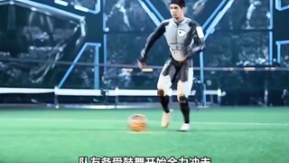 Di masa depan, alien menempati bumi dan sebenarnya ingin bermain sepak bola dengan manusia. Pesonany