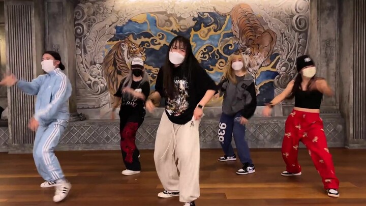 แดนเซอร์ YG ถ่ายทอดท่าเต้นเพลง MONEY ของ LISA! 〖สตูดิโอ YGX〗