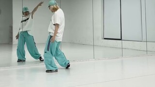 Who likes the second chorus? Here comes Jungkook-Seven's second chorus cover