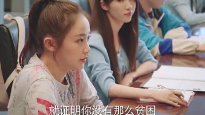 Bạn đã chi tiêu cao như vậy rồi, còn cần trợ cấp làm gì? Chi bằng dành tiền cho những sinh viên thực