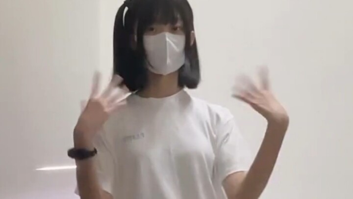 เพิ่งทำการบ้านเสร็จ ขยับตัวสักหน่อย