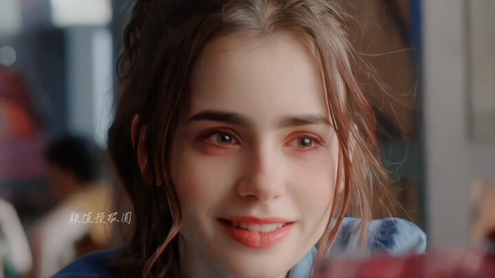 เพราะใบหน้าคล้ายเฮปเบิร์นมาก จึงได้รับฉายาว่า "เฮปเบิร์นตัวน้อย"