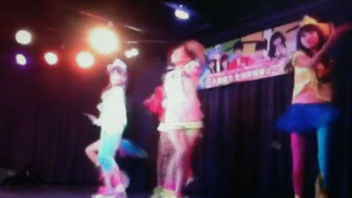 Chuyển một màn nhảy Gee của Nai Guang mà mọi người chưa từng xem