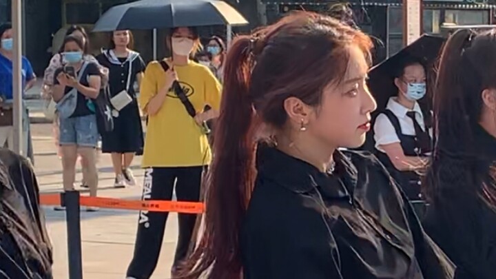 Cover Roadshow dari lagu TXT "Good boy gone bad" Choi Bo-kyu yang jujur Aku suka sinar matahari tapi