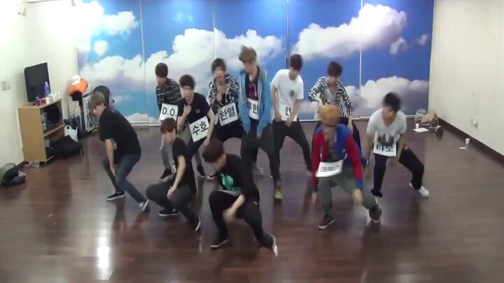 【EXO】今夕是何年？2012年MAMA盛典舞台未公开过的舞蹈练习视频