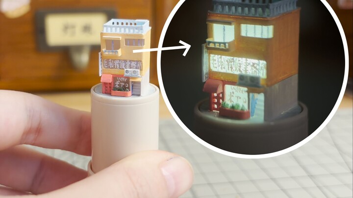 I put the Maori Detective Agency in a lipstick tube