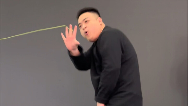 用《鸡你太美》比悠悠球比赛是怎样的体验