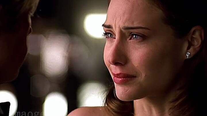 Bạn nghĩ tôi đã không quay đầu, còn tôi thì nghĩ bạn đã không níu giữ.