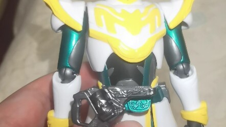 Which one should I choose? National Generation Kamen Rider Leib Voice Super Movable Voice Pure Enjoy