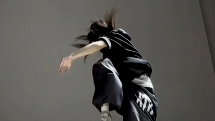 ท่าเต้นนี้เท่จนน่าใจหายสุดๆ!! ฟอร์มจัดเต็ม…ท่าเต้นของอาจารย์เซวียนนี่ยากจะเล่นให้ดีจริงๆ — “GGUM”