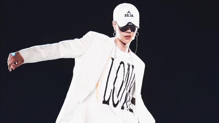 【Wang Yibo】13-year-old Xiaobo, so cool and cool at such a young age