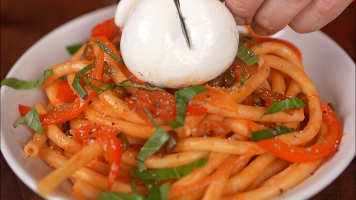 I’ve got Italians going wild: Burrata cheese and pepper spaghetti