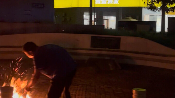 Beijing Malianwa ~ Panas ~~~~ Setiap hari Festival Zhongyuan? Festival Pisang? Festival Renovasi Rum