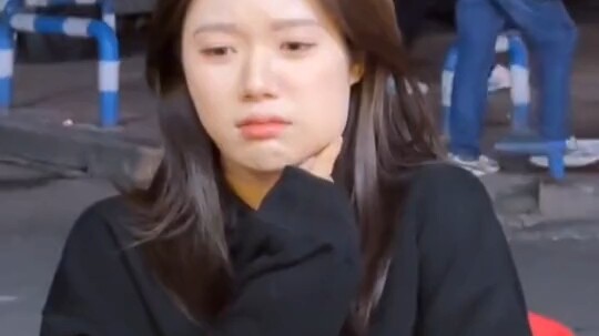 Không sao, cô ấy đang giảm cân.