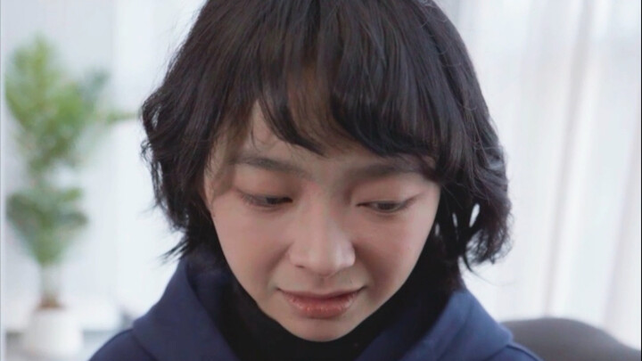 Aku menghibur sahabatku, tapi bos ngotot ikut juga.