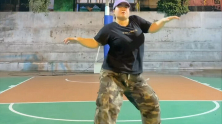 Berdarah Dingin｜Street Warrior｜Hanya lompatan ringan, tanpa temperamen seperti saudara perempuan...t