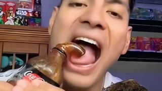 في هذا الصيف الحار، لماذا لا نصنع كوبًا من جيلي الكولا للتخفيف من الحر؟