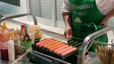 หลงตัวเองไปกับเสียงเรียก “ดีนะ” ของคุณป้า