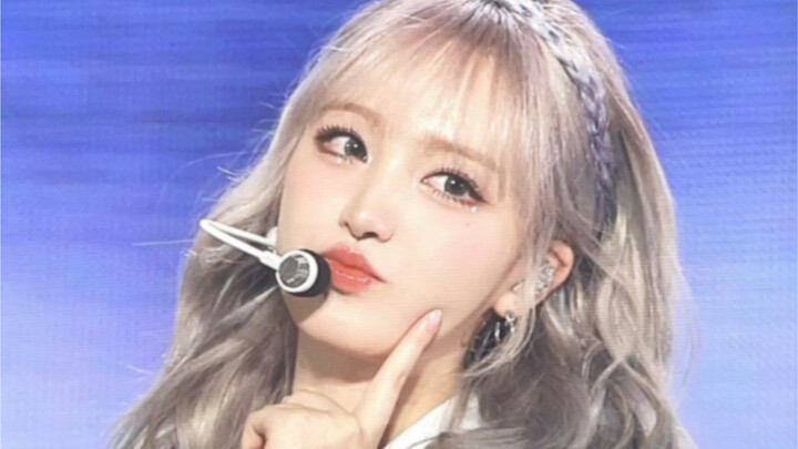 For the first time among K-pop idols, I’ve seen such strikingly gorgeous features— a rare, ultra‑bol