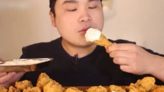 ASMR กินไก่ทอดคนเดียว16ชิ้น