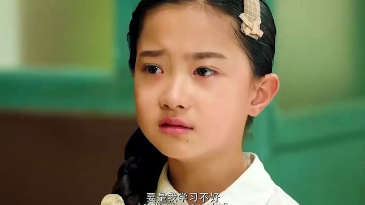 ความทุ่มเทย่อมได้รับผลตอบแทน! นักเรียนหัวอ่อนพลิกโฉมตัวเองจนเชี่ยวชาญหลายภาษา สร้างความตะลึงให้กับทุ