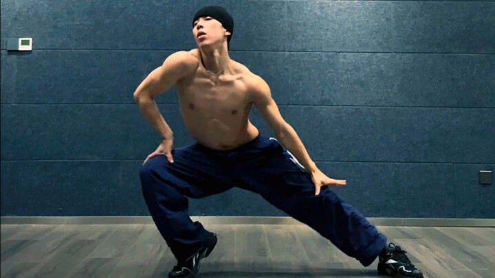 Người đàn ông này cũng được làm từ nước.