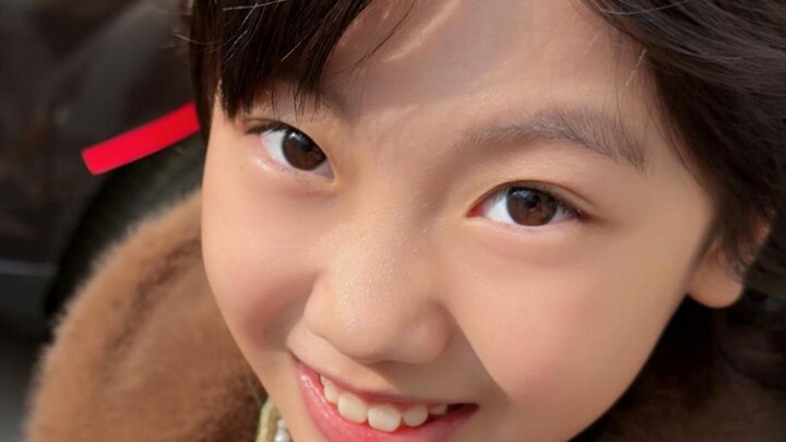 ส่งอั่งเปาใหญ่ให้ลูกสาวไป! ดูสิเธอดีใจมากเลย!