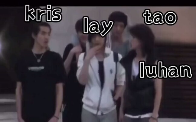 【คลิปโบราณของเหล่าเด็กฝึก EXO ก่อนเดบิวต์】 หลูฮัน: ตอนนั้นฉันมั่นใจสุดๆ เลย  หวงจื่อเทา: ฉันเรียบร้อ