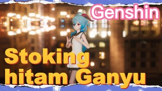 Stoking hitam Ganyu