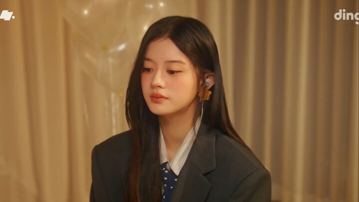 ILLIT and youra NOT CUTE ANYMORE + MIMI Performance