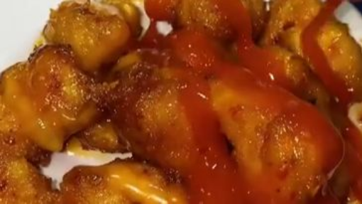 Càn quét Chợ Hồ Thị Kỷ - Food tour Sài Gòn - Tiểu Màn Thầu