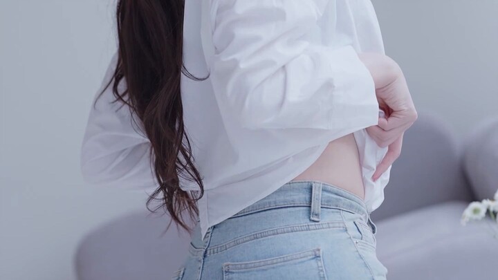 Kyul-sister’s pure and alluring denim outfit