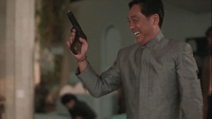 This is what you call a professional undercover agent!