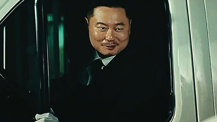 Only Wei Xiang could make a hearse look this festive!