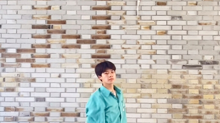 ซ่งเชียน – เพลง “หลังคาไฟลุก” ผู้ชายเต้นคัฟเวอร์