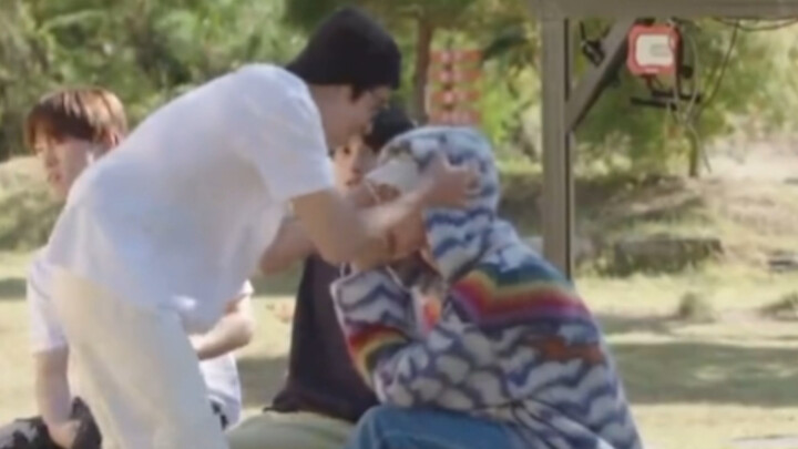 【หยวนปา】พี่ชายรักฉันมากเกินไป ทำยังไงดี?