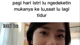 Momen ketika lu jadi pengantin baru dan istri lu ngebagunin lu😊