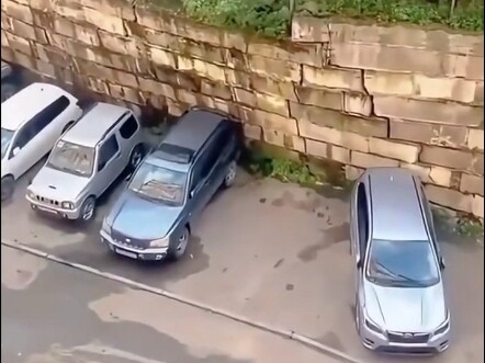 Yang pergi bertanggung jawab penuk, benar kan?