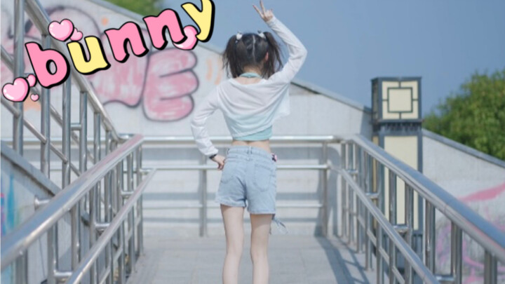 Electric motor rabbit! Zhang Chuhan-Bunny dance cover is so cute⸝⸝っ·̫ •⸝⸝