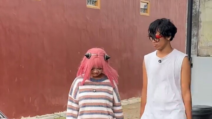 COSPLAY ANIME|| JALAN2 BARENG COWO