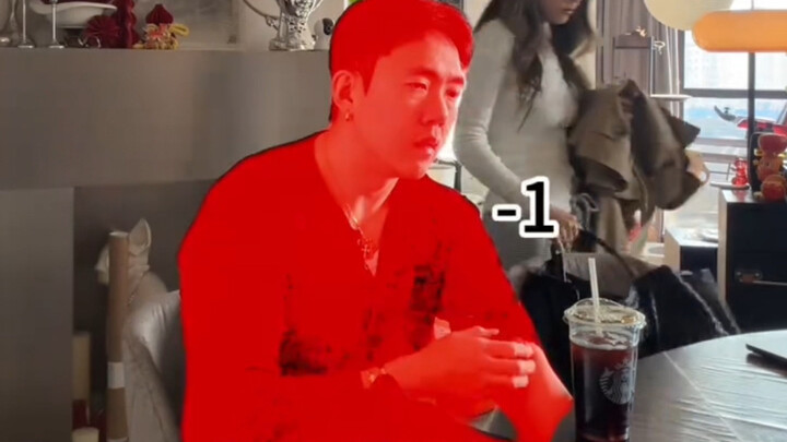 Meskipun aku biasa-biasa aja, pacarku adalah orang dewasa yang keren.