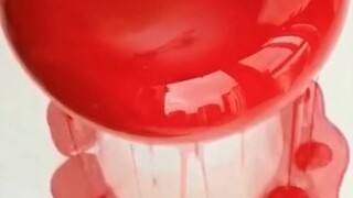 Là một linh hồn cây trà xanh thuần khiết, tôi đã pha một tách trà xanh cho mỗi khách ngay khi bước v