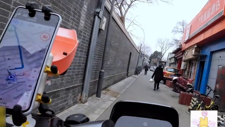 The client sent the wrong document by flash mail. I asked to burn it for him, but he insisted on let