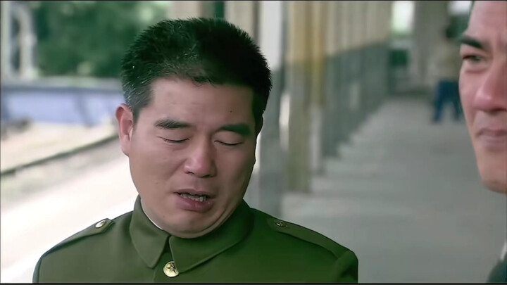 Cả đời chưa từng làm lính, nhưng diễn giống nhất.