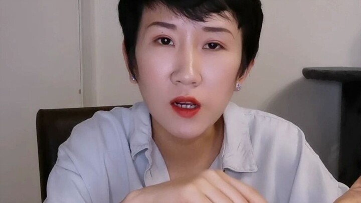 Người nước ngoài có lãng mạn không — chồng tôi ngày ấy đã cầm hoa cúc vàng tỏ tình rồi tiễn tôi đi n