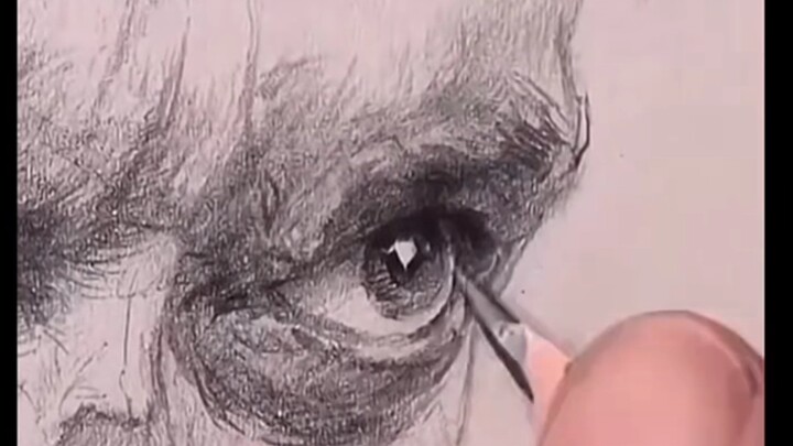 ارسم العظام قبل أن ترسم الإنسان