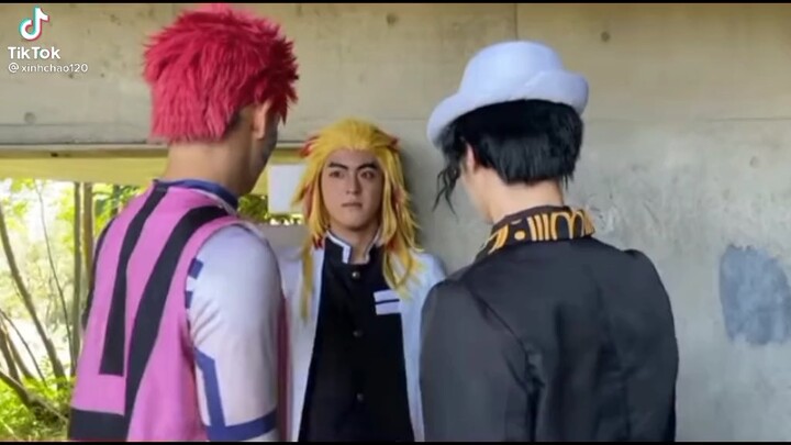 À dờ áu sinh dờ dờn ít sâu mịt soaiii :(((