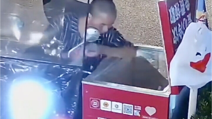 بما أنه مشروب مصنوع بمحبة، ألن يكون من المعقول أن آخذ كل الكمية؟